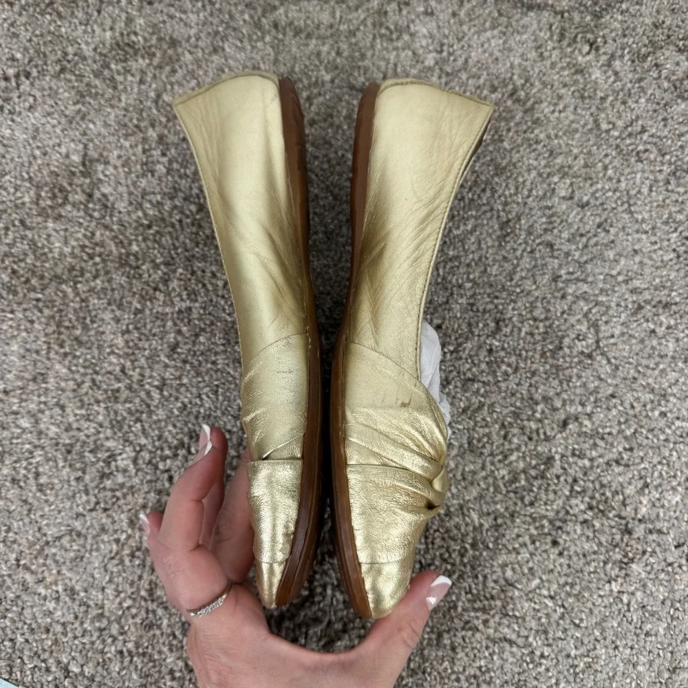Born Gold Metallic Leather Knotted Ballet Flats Womens 8.5 Fairy Regency Slip On